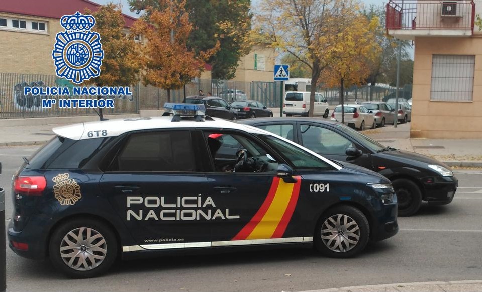 Policia Nacional vehiculo