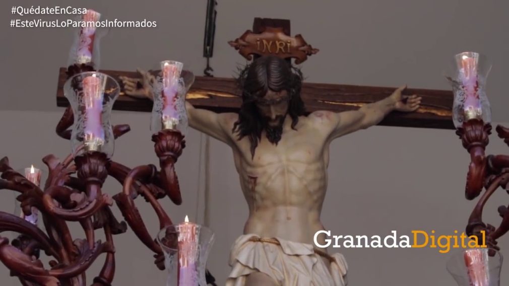 Revivimos-los-mejores-momentos-del-Jueves-Santo-en-Granada-a-lo-largo-de-los-años