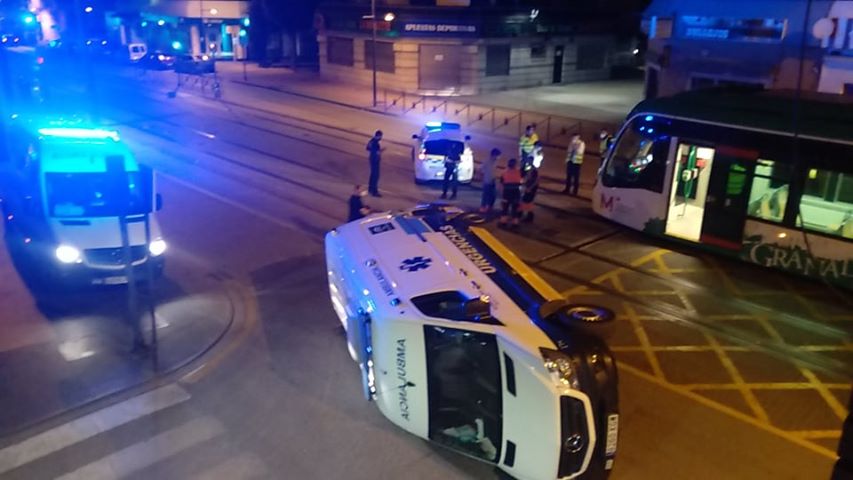 accidente metro ambulancia