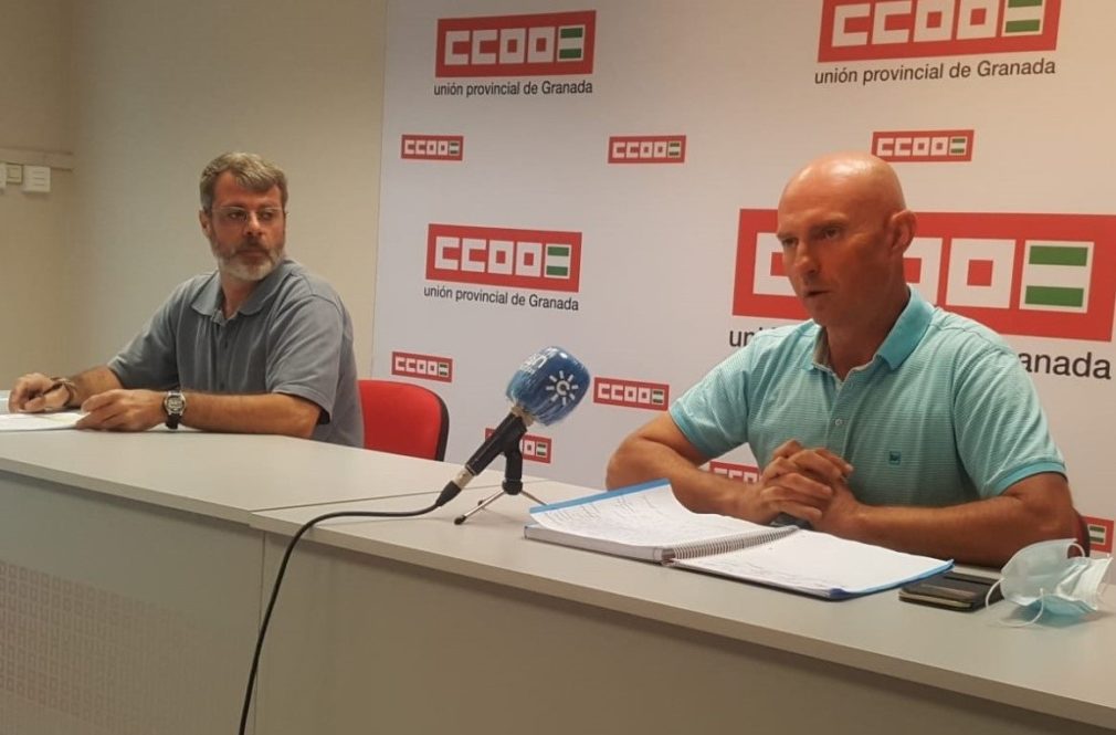 El presidente y el secretario del comité de empresa de Transportes Rober, José Manuel Roldán y José María Gálvez