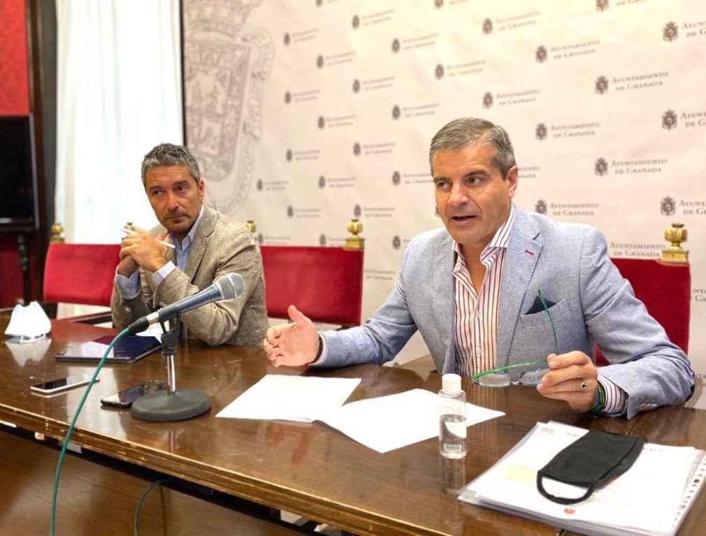 Los portavoces del equipo de gobierno de Granada, Manuel Olivares y César Díaz