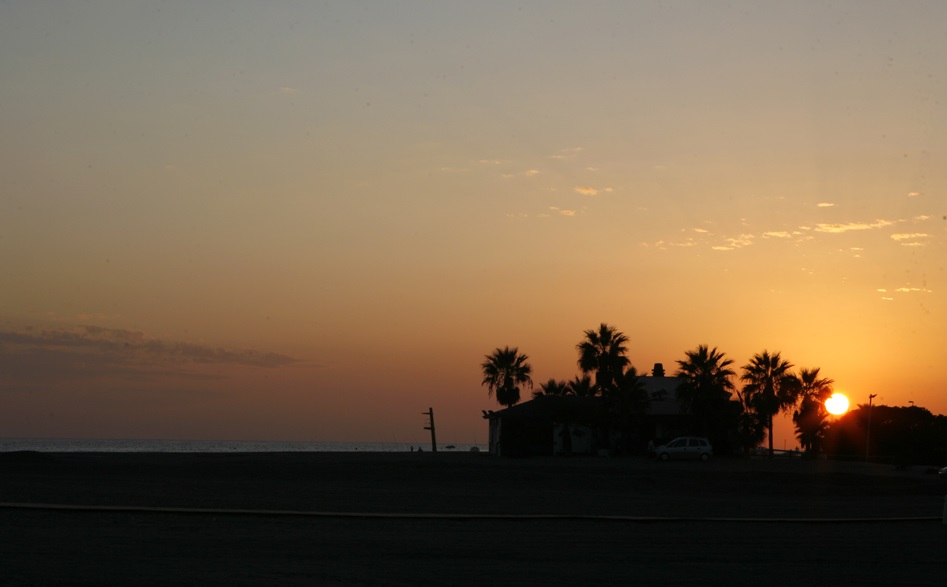 playa poniente motril