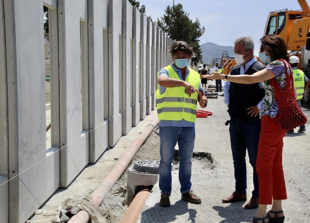 El presidente de la Autoridad Portuaria de Motril, José García Fuentes, en su visita al proyecto