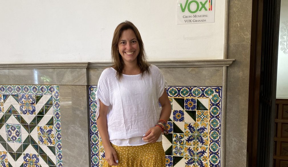 Mónica Rodríguez Gallego, concejal de VOX en el Ayuntamiento de Granada