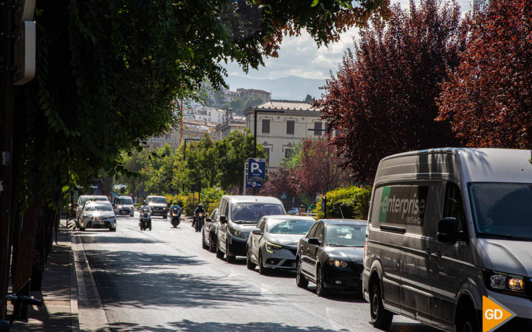 Granada notificará a 34.500 conductores que no pueden circular por la ZBE y accedieron en el primer mes de pruebas
