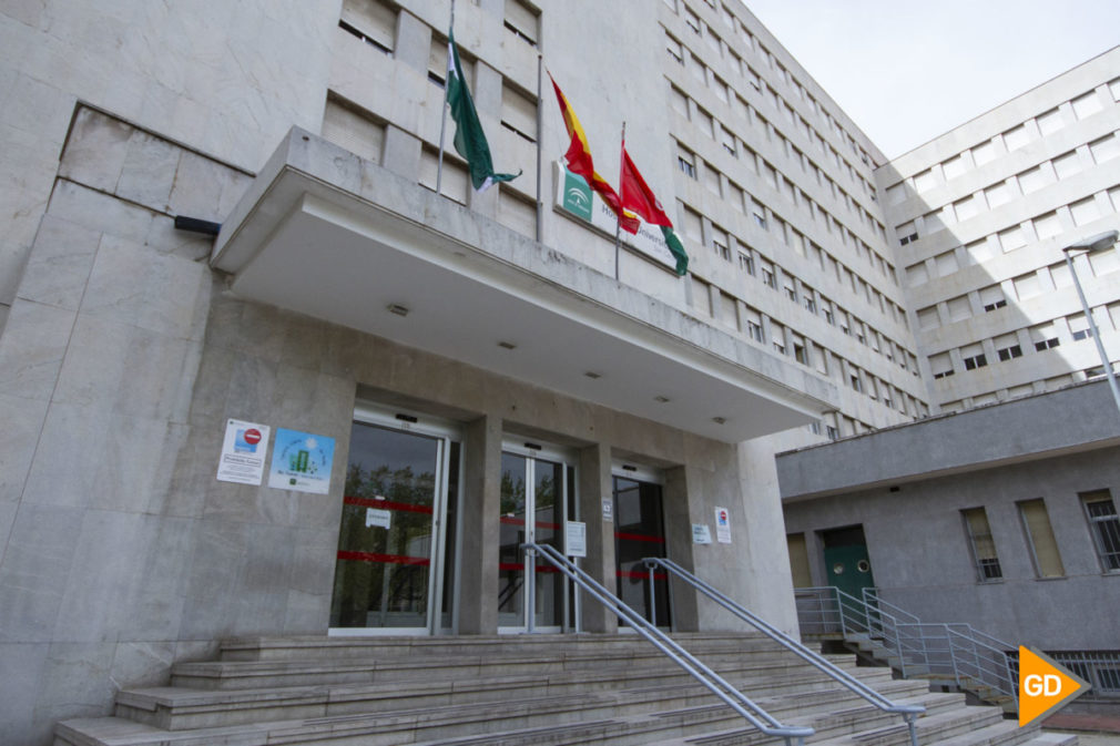 Antiguo hospital clínico San Cecilio de Granada durante el estado de alerta por el coronavirus