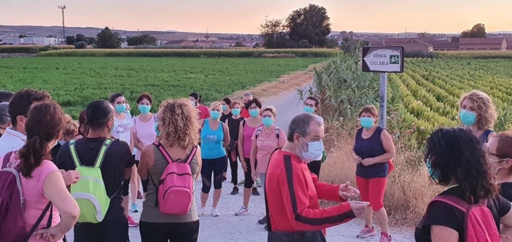 la ruta de senderismo nocturno organizada por el Ayuntamiento de Cúllar Vega.