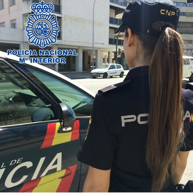 Policía