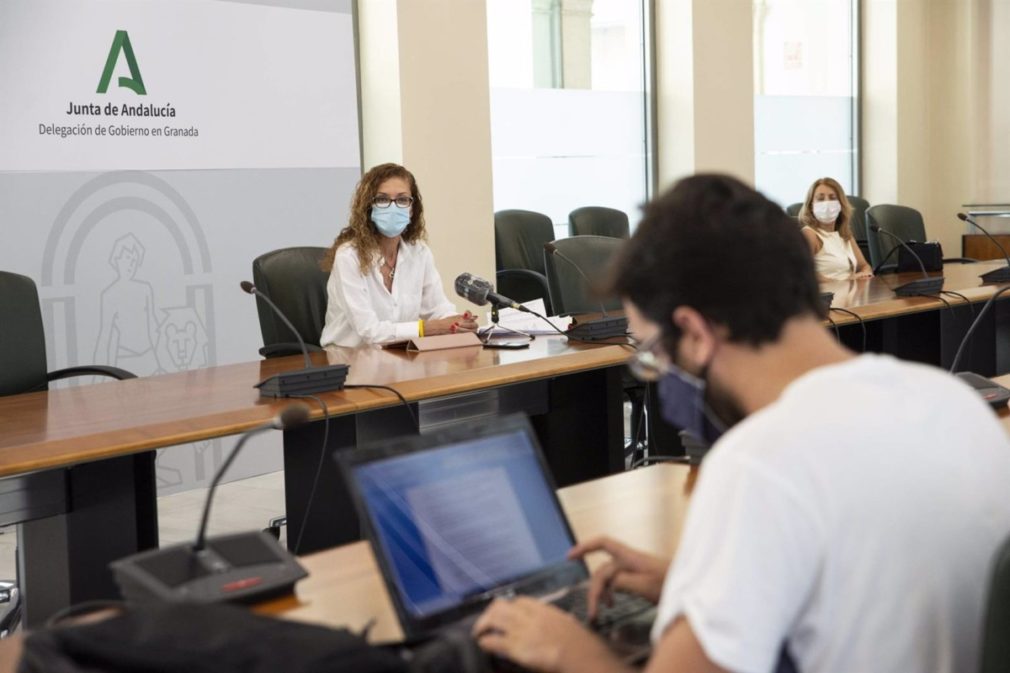 Granada.- Coronavirus.- Un colegio cerrado y más de una docena de unidades en cuarentena por casos de Covid-19