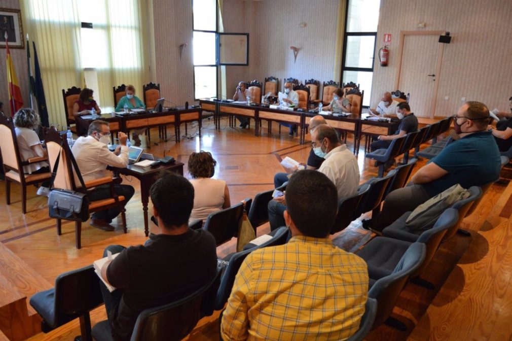 Granada.- El PP pide un Pleno en Salobreña por la subida de sueldo de la alcaldesa, que Cs tacha de "lamentable"