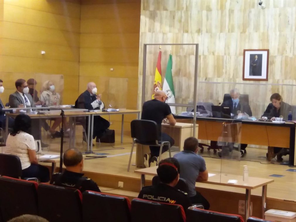 Granada.- Tribunales.- El acusado de asesinar a su ex en Maracena declara que no lo recuerda pero que está arrepentido