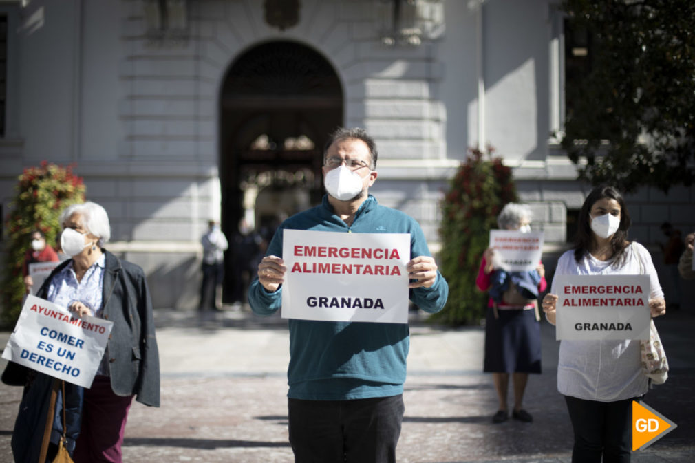 40 organizaciones denuncian públicamente la situación de emergencia alimentaria en familia de Granada