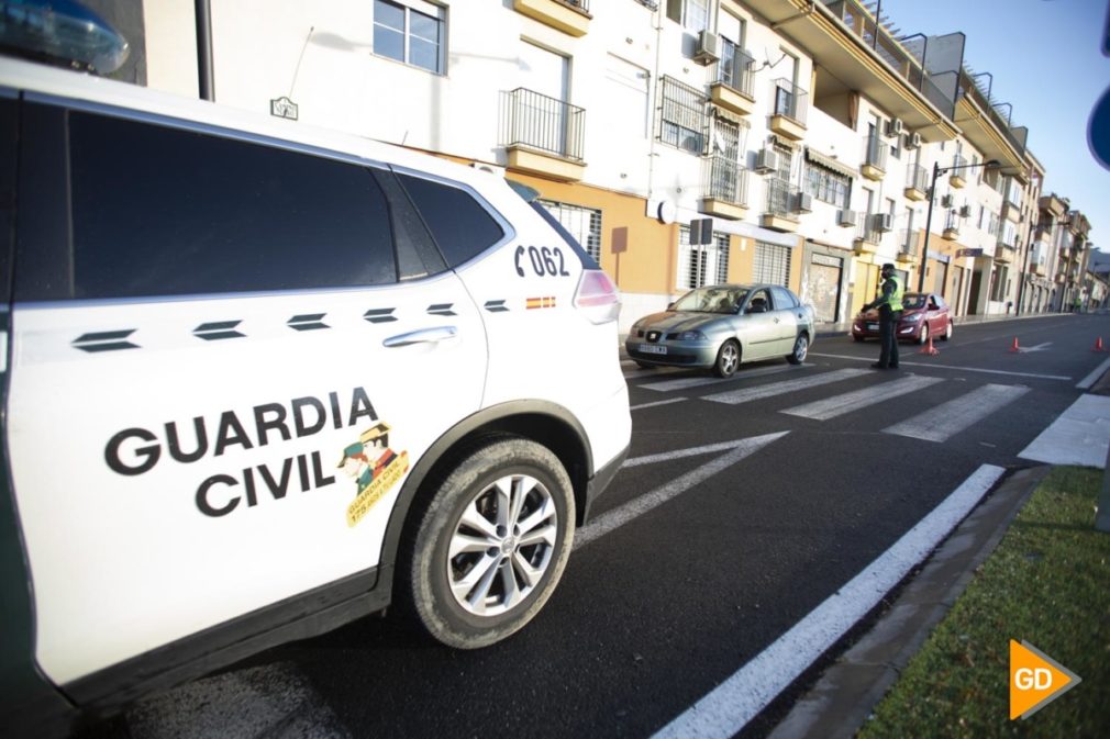 Controles de la policía en el cierre perimetral de Granada por el nuevo estado de alarma