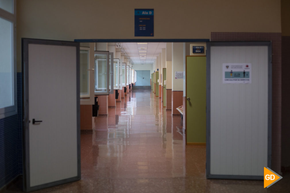 Facultades vacías en el campus universitario de la cartuja en Granada