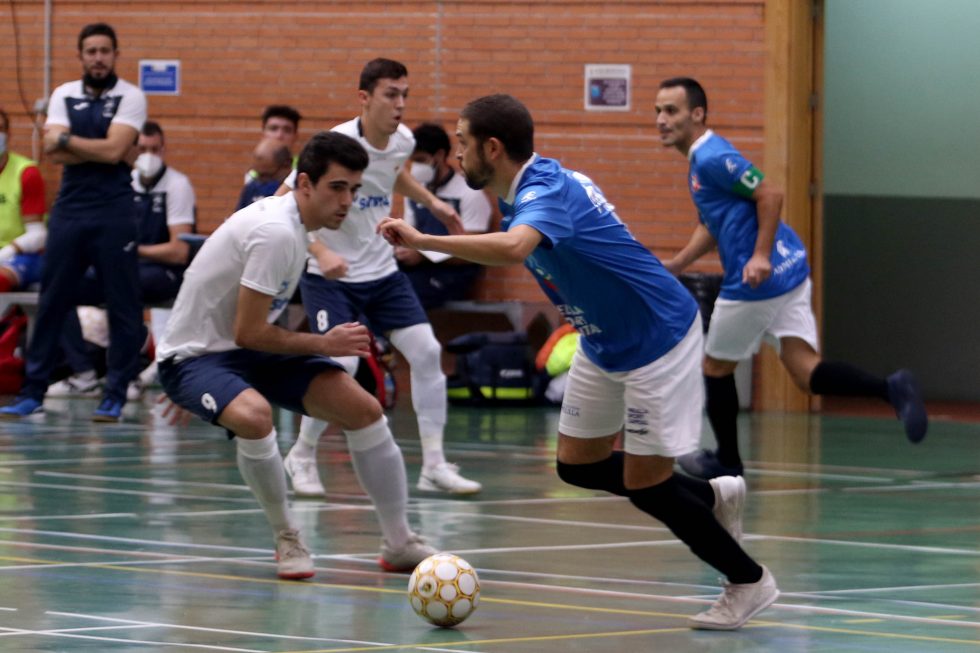 FOTOGRAFIA-CEDIDA-POR-JOSE-VELASCO-DE-GRANADAENJUEGO.COM-1a-jornada-SIMA-Granada-F.S.-1-3-C.D.-Melistar-980x653