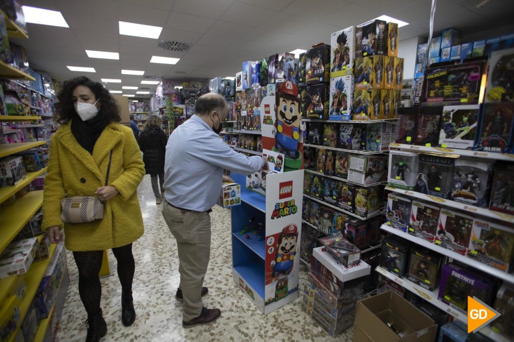 Reapertura de comercios y bares en Granada