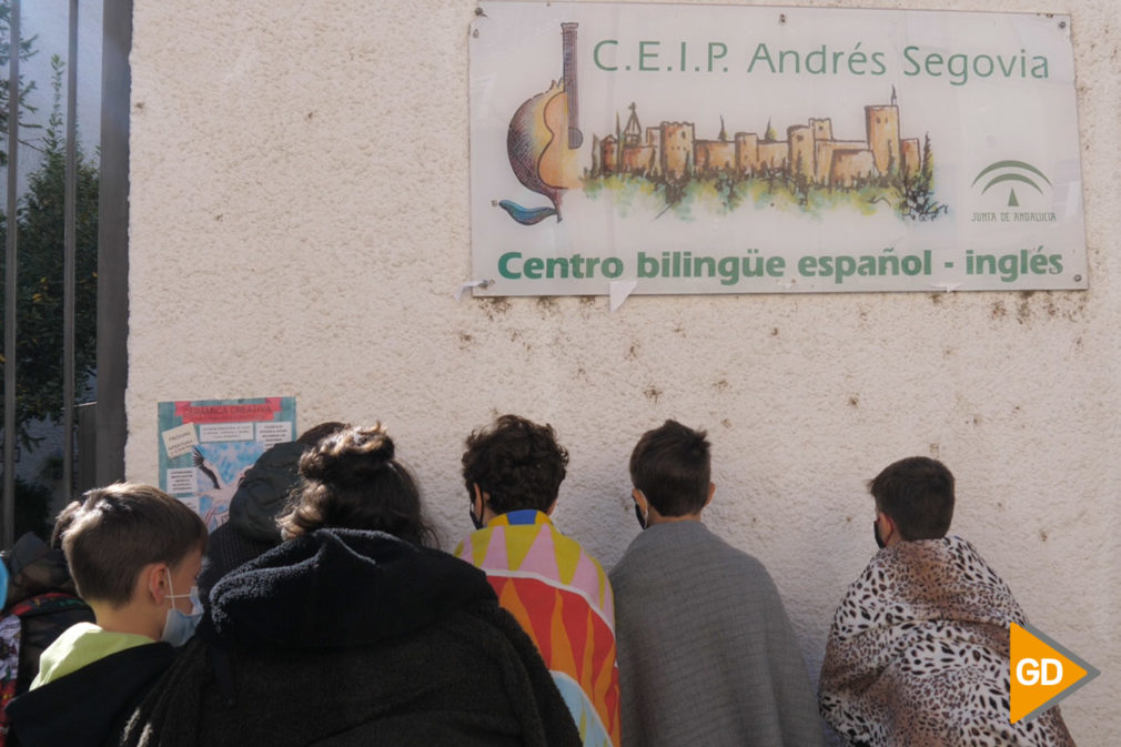 PROTESTA PADRES CALEFACCION COLEGIO ZAIDIN 01