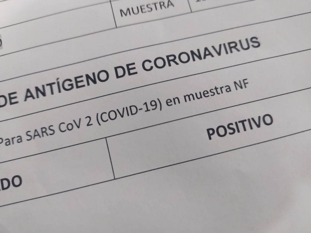 Resultado prueba test pcr antígenos positiva positivo