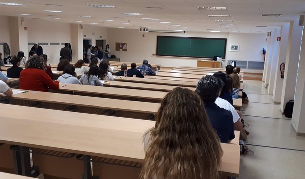 Cvirus.- Andalucía limita los exámenes presenciales en oposiciones a la Junta a 10 aspirantes por aula y 50 por sede