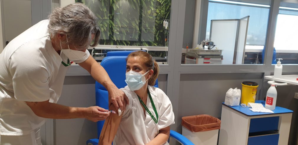 03 Vacunación Covid-19 en el Hospital Clínico San Cecilio