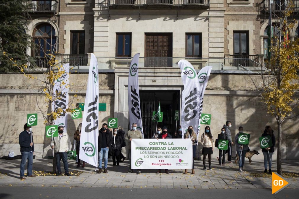 Concentración del sindicato CSIF por la situación de precariedad de trabajadores de la empresa encargada de la gestión del sistema de Emergencias 112 en la provincia