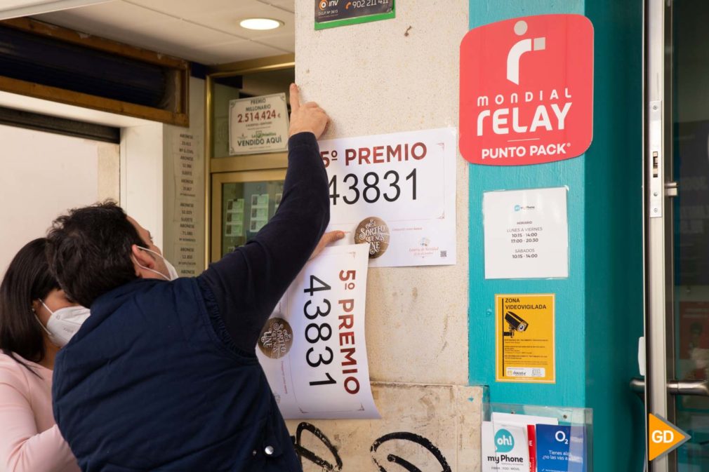 Quinto premio del sorteo de navidad La Milagrosa Carlos Gijon _-3