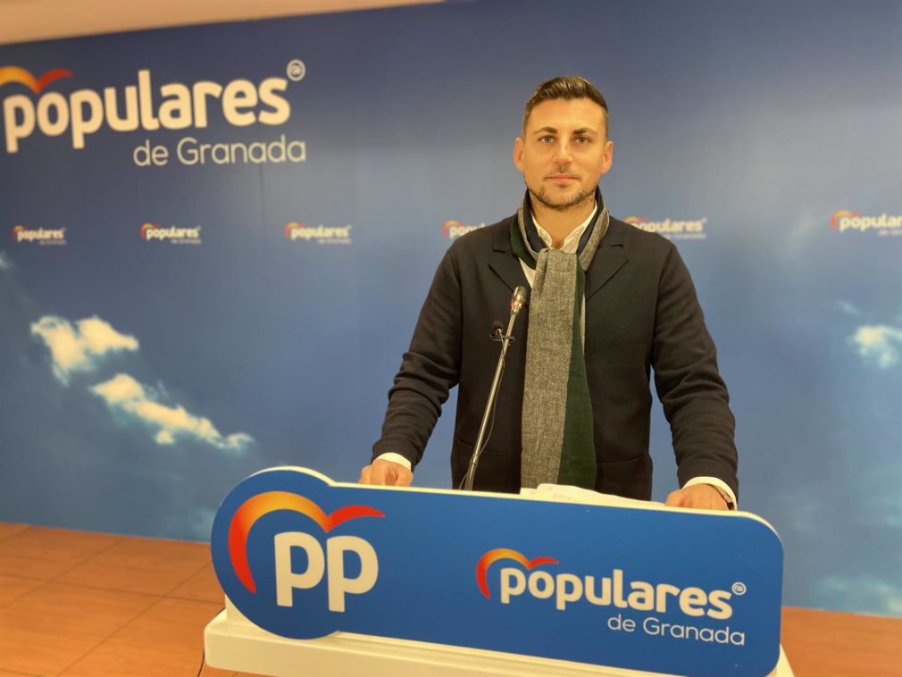 Granada.- El PP subraya el "compromiso" de la Junta con el campo y critica a Sánchez por "generar más problemas"