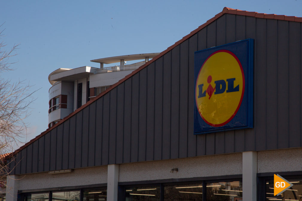 Lidl 'vuelve al con repleto de bajos precios