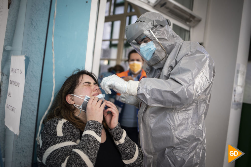 Pruebas PCR de Covid 19 en el Centro de salud Doctor Oloriz en Granada