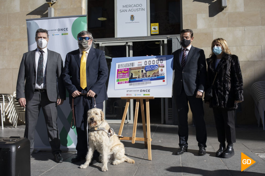 presentacion del cupón de la ONCE dedicado al mercado de San Agustín de Granada