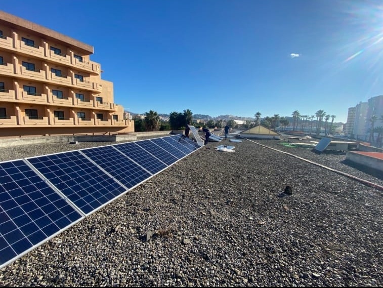 PLACAS SOLARES COLEGIO LA NORIA ALMUÑÉCAR B 20