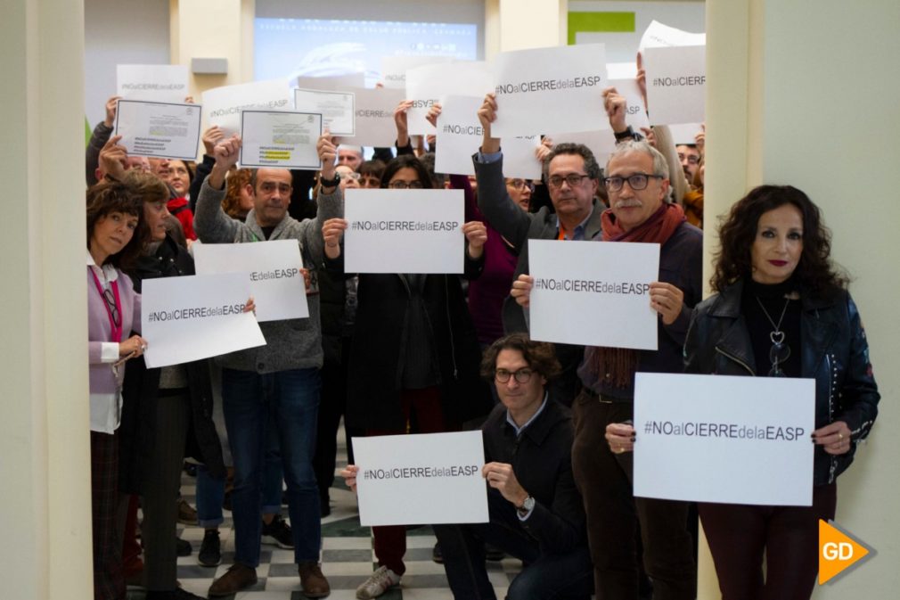 Joan Carles March, en primer plano (a la derecha), durante una protesta contra el cierre de la EASP