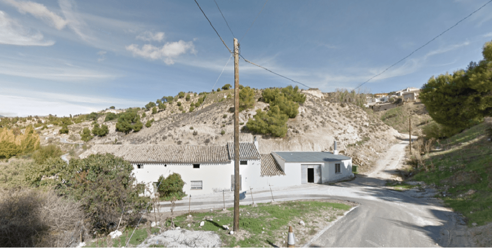 casas cueva en cortes de baza