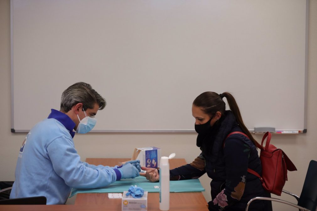 Educación.-Cvirus.-Junta ha hecho este lunes "más de 27.000" test a profesionales de la educación para la vuelta a clase