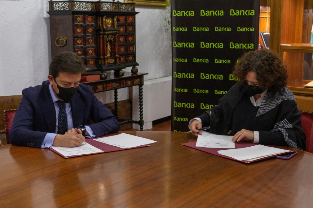 Firma del convenio entre Bankia y la Universidad de Granada - BANKIA