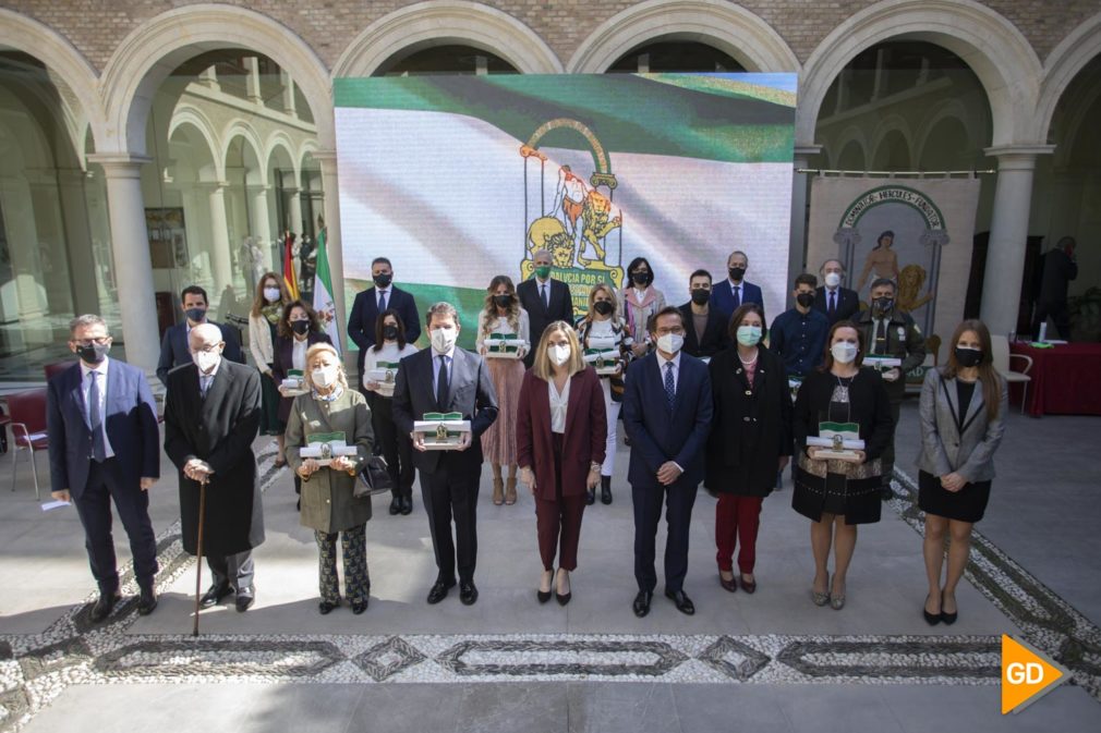 Entrega de Banderas a entidades por el dia de Andalucia