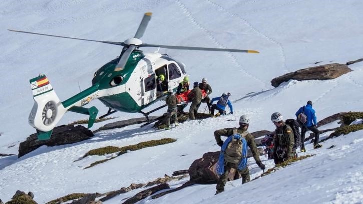 Guardia Civil montaña sierra nevada