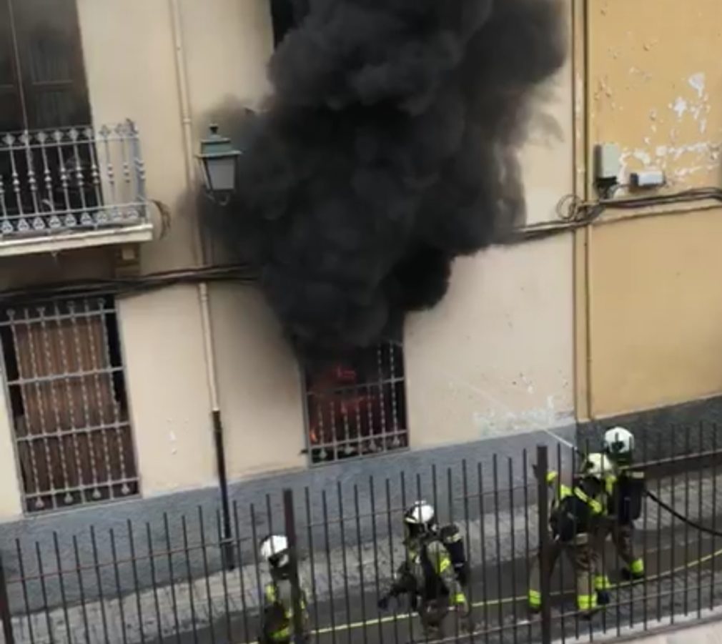 Incendio vivienda calle horno de haza granada