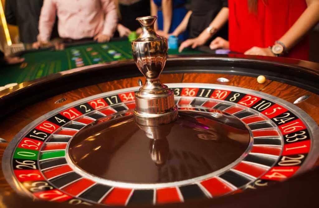 Detienen al último implicado en el robo de más de 21.000 euros en un salón de juegos de Albolote