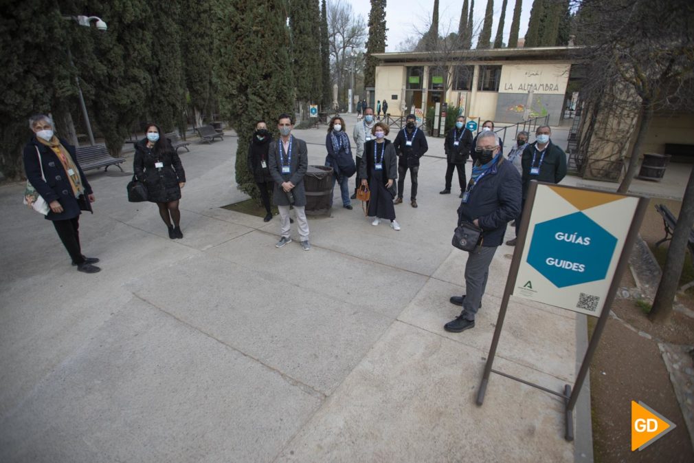 Guias turísticos en la Alhambra