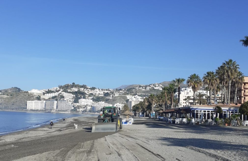 PLAYA SAN CRISTOBAL ALMUÑECAR PUESTA A PUNTO 21