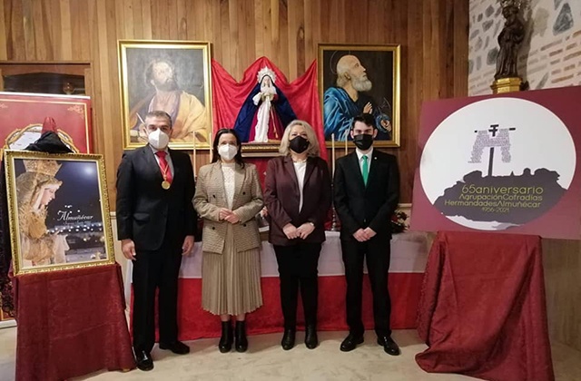 PRESIDENTE AGRUPACION ALCALDESA Y PRESENTADOR DEL CARTEL OFICIAL SEMANA SANTA ALMUÑECAR 2021