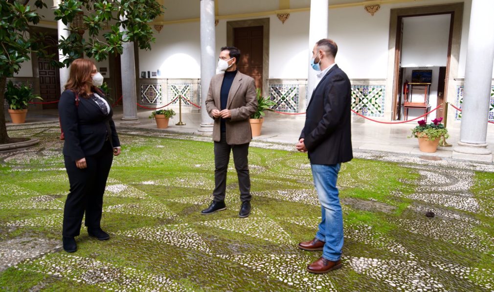 cuenca, con representantes de la agencias de viajes