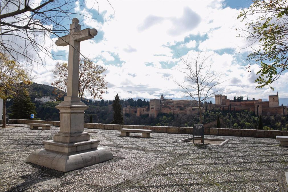 Granada.- La Policía Local tendrá presencia estática en los miradores del Albaicín en Semana Santa