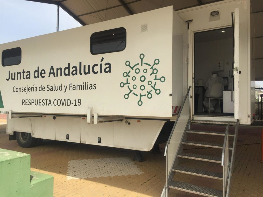 Unidad móvil de vacunación del covid de la Junta de Andalucía