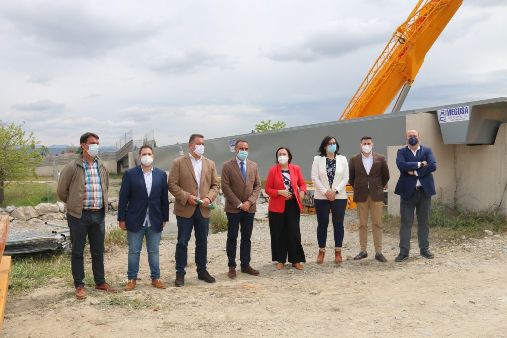 Alhendín viga pasarela peatonal río Dílar