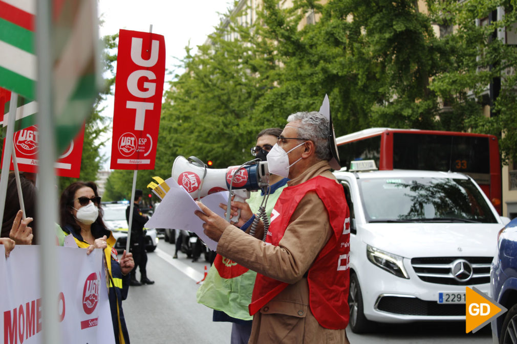 Concentración Manifestación Sindicatos CCOO UGT Correos en defensa del servicio postal público_Mónica Martín