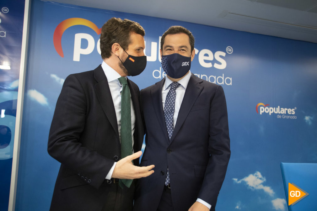 Pablo Casado y Juanma Moreno clausuran la reunion de alcaldes del PP en Granada