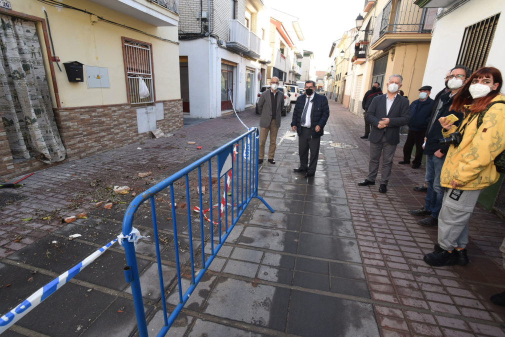 Visita de los técnicos de Diputación a Santa Fe para evaluar los daños de los terremotos