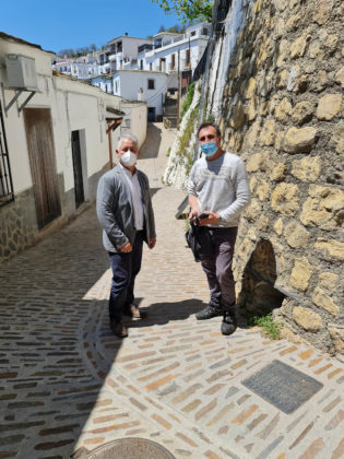 Bérchules: Villegas ha sido recibido por el teniente de alcalde, Miguel Emilio Ocaña | Foto: Diputación de Granada 